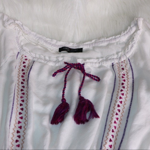 Romeo + Juliet Couture White Ethnic Dress - Picture 3 of 7